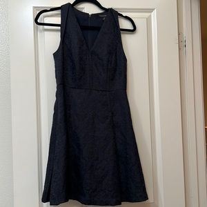 Embroidered size 0 Petite Navy Banana Republic dress